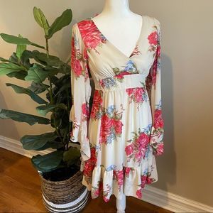 Betsey Johnson Bambi Bell Sleeve Floral Dress size 10